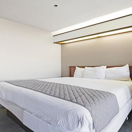 Budget Inn And Suites Stockton Yosemite エクステリア 写真
