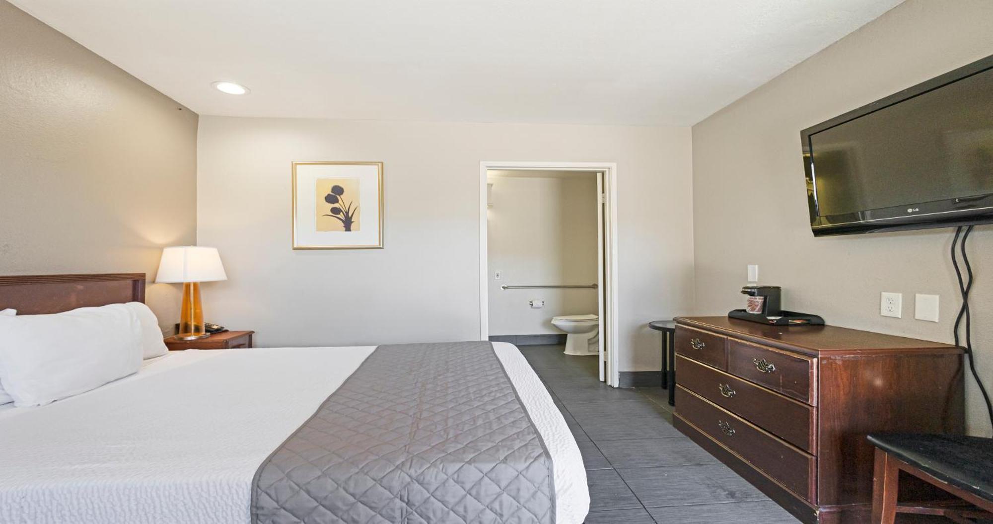 Budget Inn And Suites Stockton Yosemite エクステリア 写真