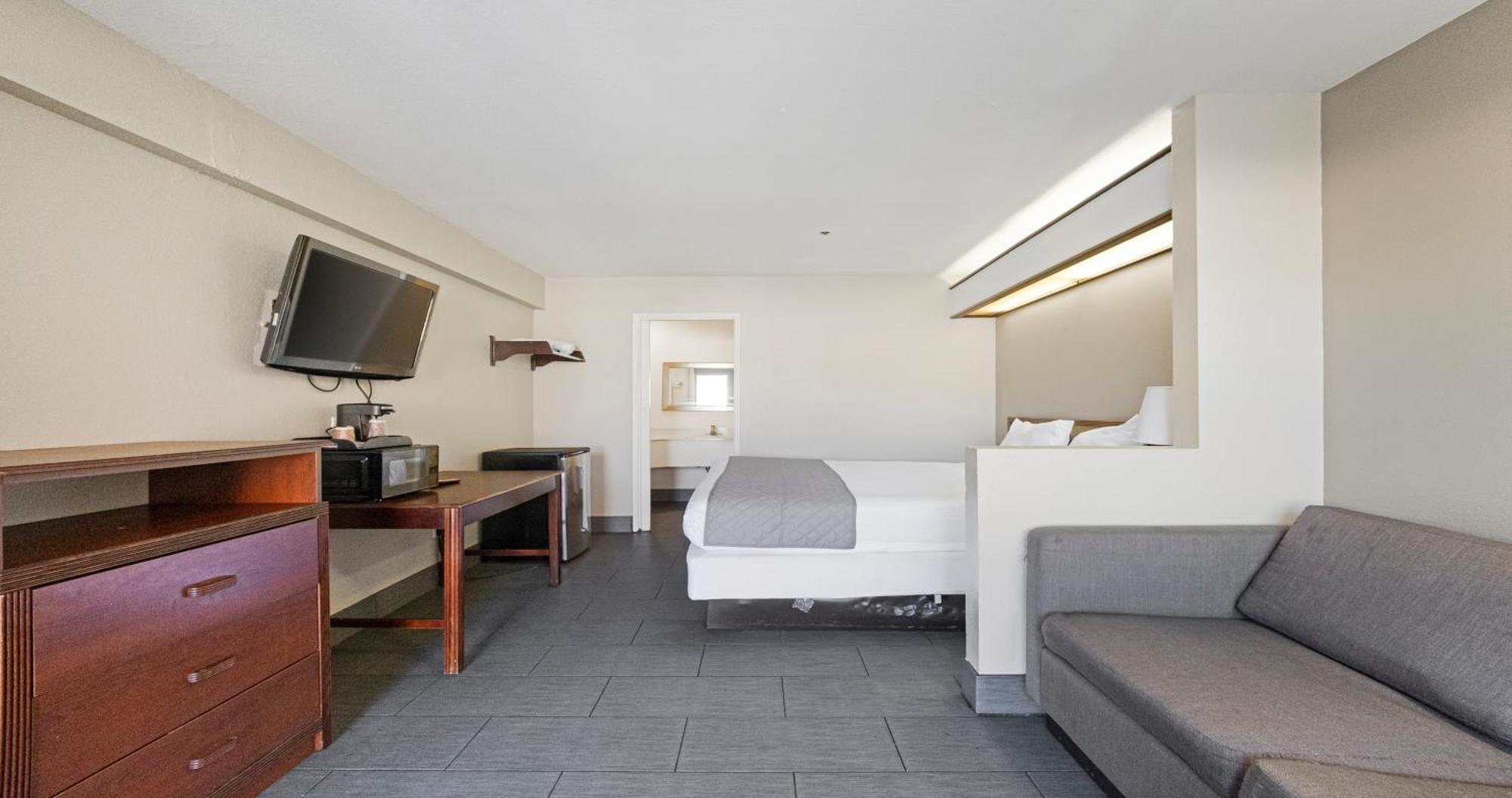 Budget Inn And Suites Stockton Yosemite エクステリア 写真