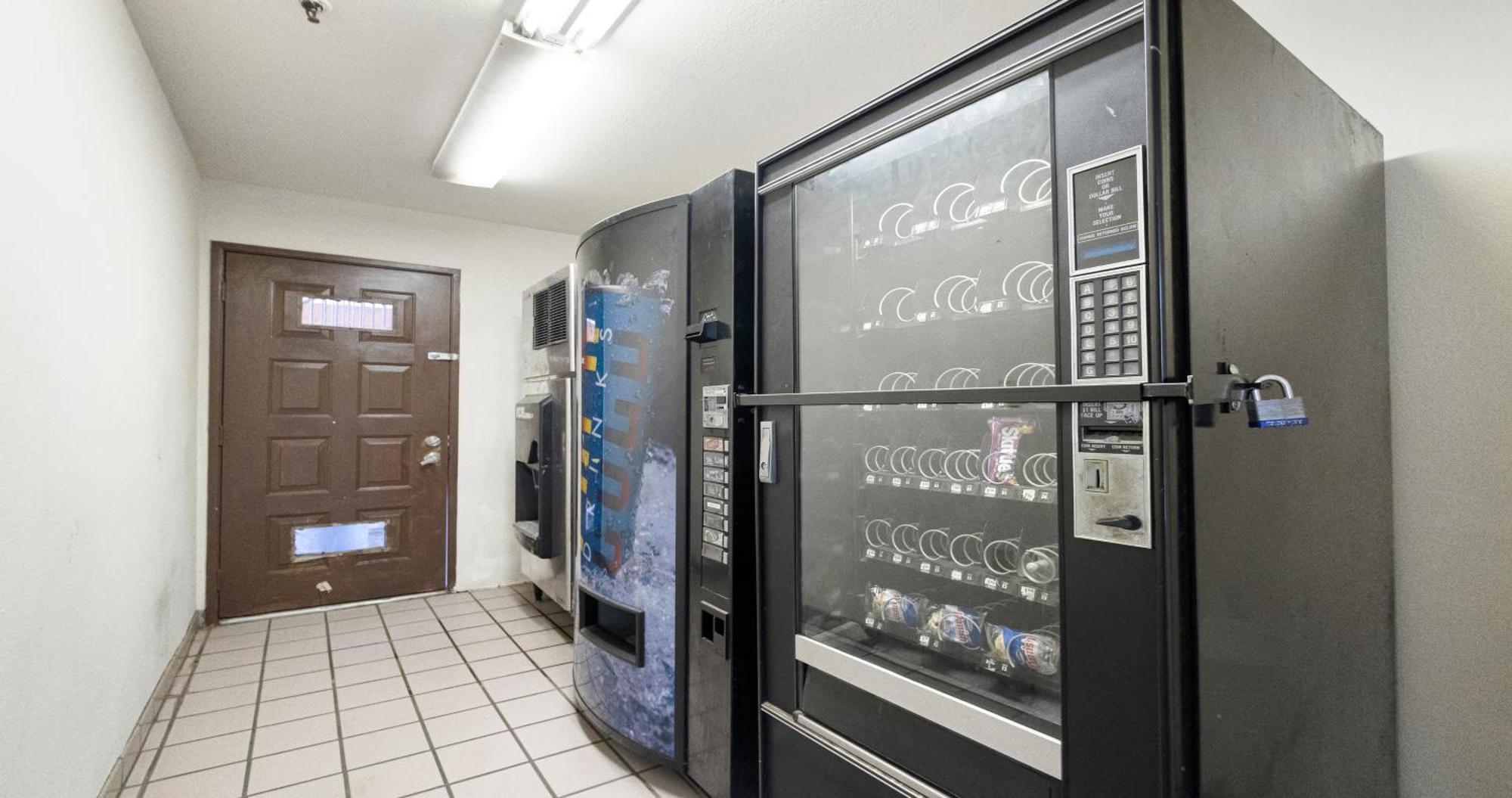 Budget Inn And Suites Stockton Yosemite エクステリア 写真