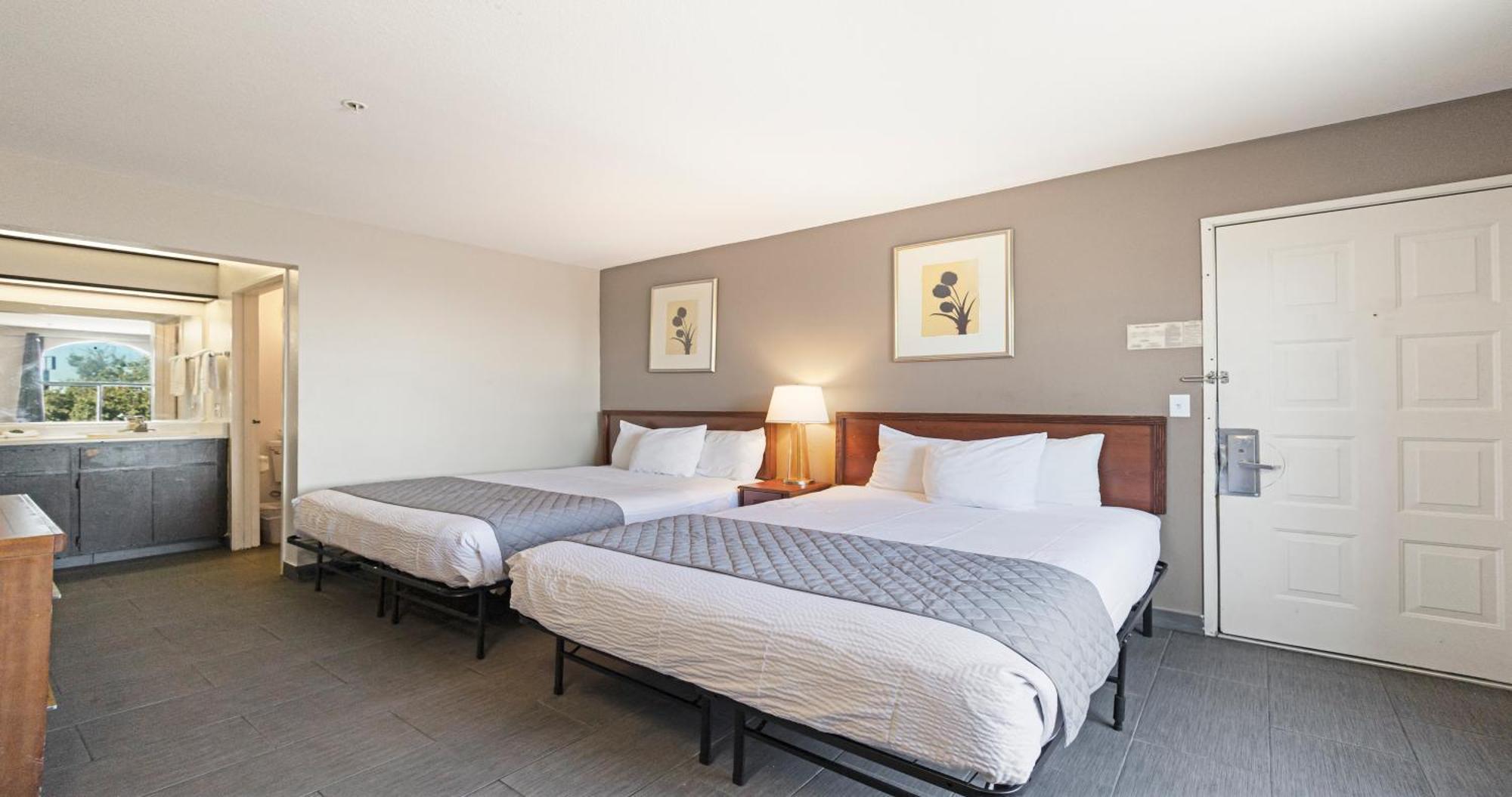 Budget Inn And Suites Stockton Yosemite エクステリア 写真