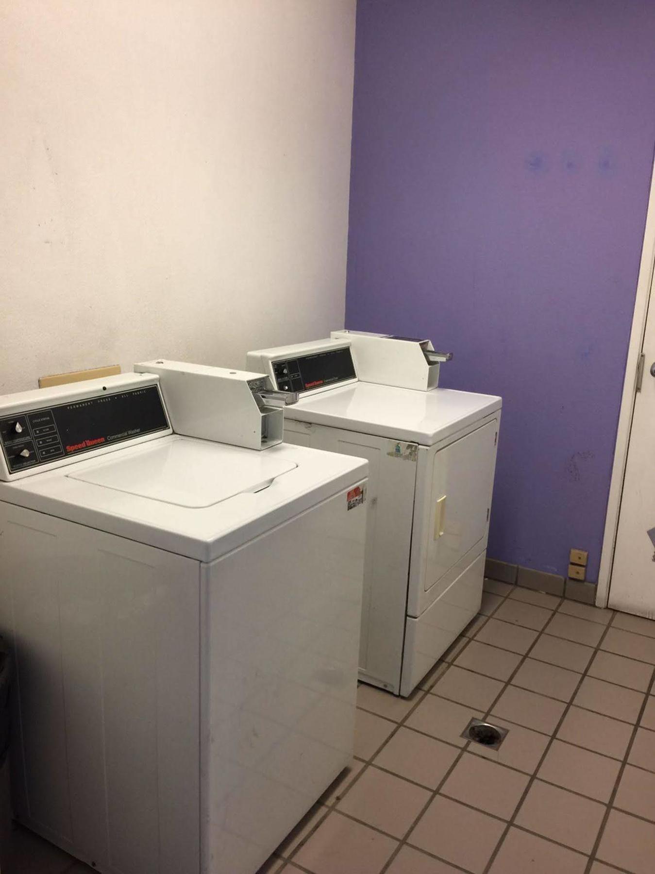 Budget Inn And Suites Stockton Yosemite エクステリア 写真